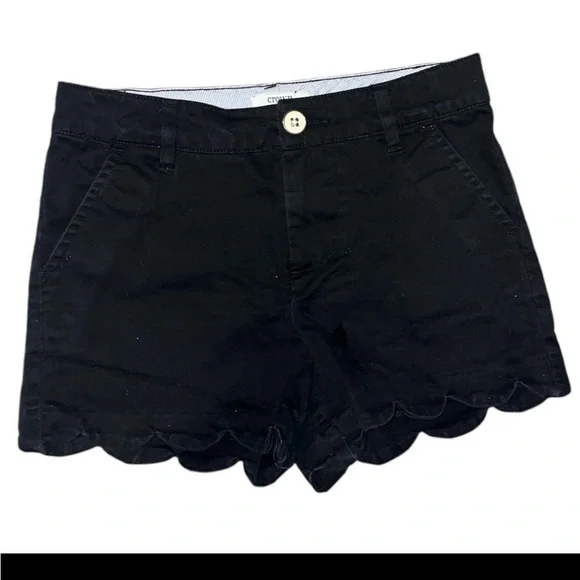 Crown & Ivy Girls Navy Blue Flat Front Slash Pocket Chino Scalloped Shorts - Picture 1 of 3